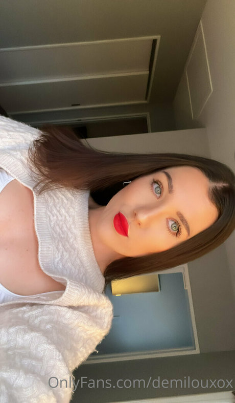 demilouxox onlyfans porn