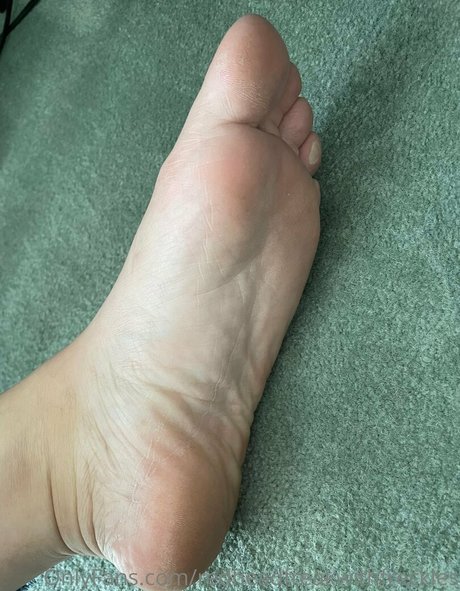 redheadfreakwithfreckles nude only fans