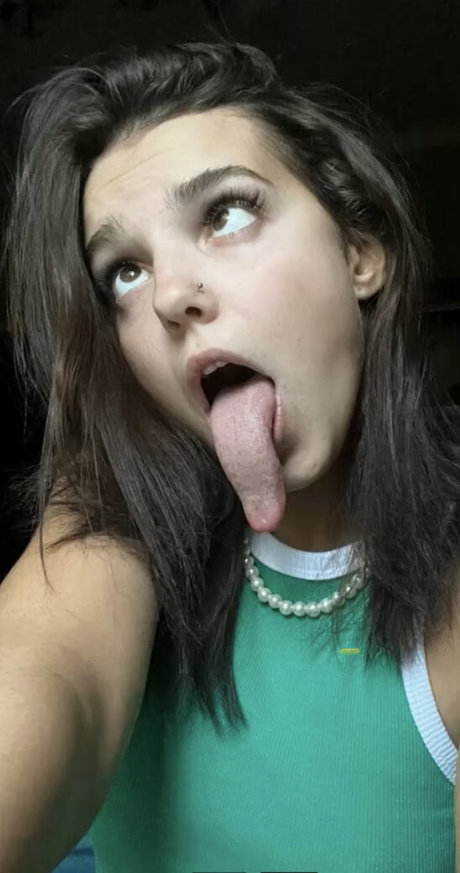 Radmila Maro onlyfans leak free