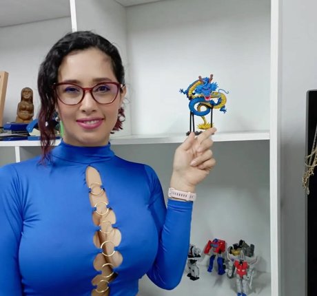 Vivi Becerra naked onlyfans pics