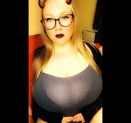 September Anderson onlyfans nude leaked