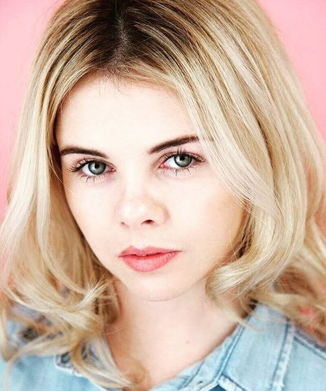 Saoirse Monica Jackson nude only fans leaks