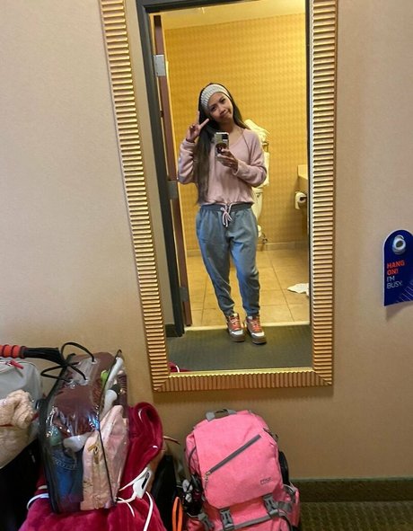 JuicyPinaypple naked onlyfans leaked