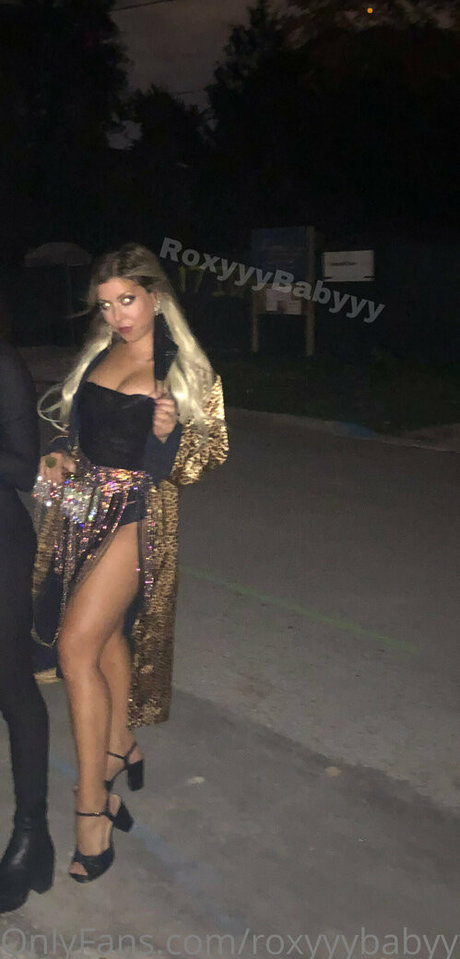 roxyyybabyyyfree onlyfans explicit content