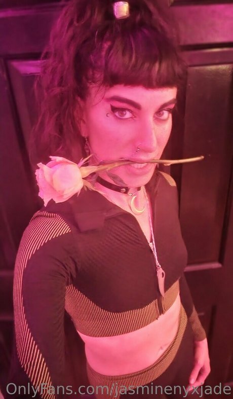jasminenyxjade onlyfans nude content
