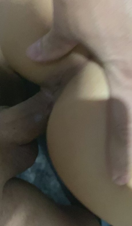 Livia Mendaluk naked onlyfans