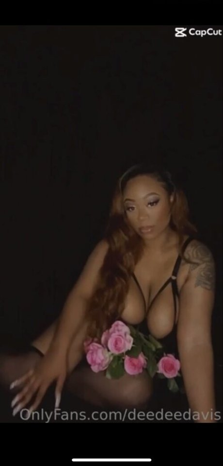 Dee Dee Davis pics onlyfans