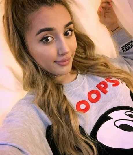 Sofia Ocampo onlyfans lean