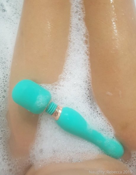 naughtyrebecca1 tits onlyfans