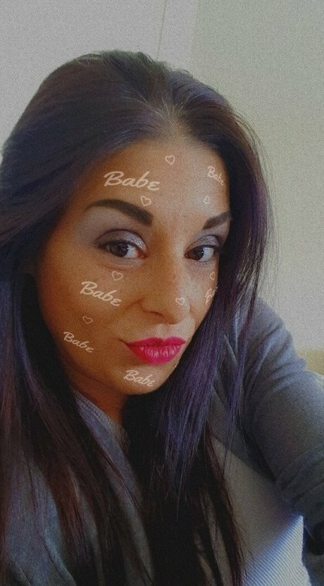 naughtyrebecca1 onlyfans strip