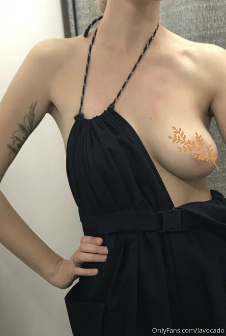 lavocado onlyfans strip tease