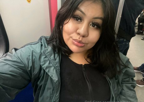 brownbabyyyy00098 onlyfans leaked tits