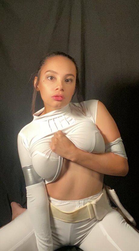 petitemagicalgirl onlyfans nude content