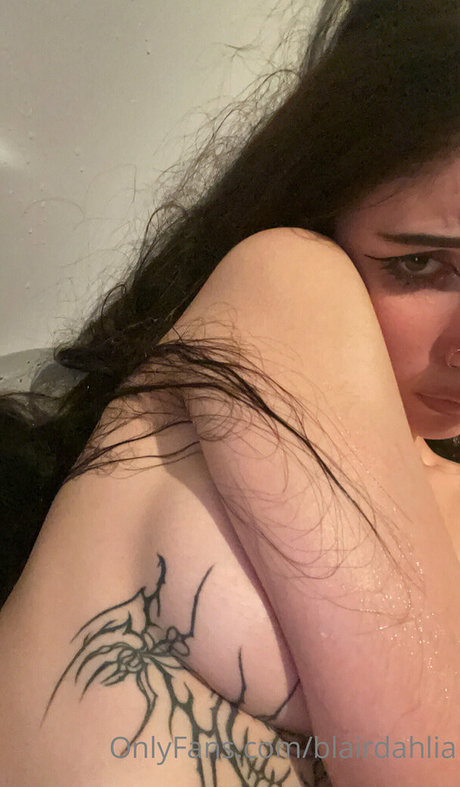 Blairdahlia onlyfans leaks