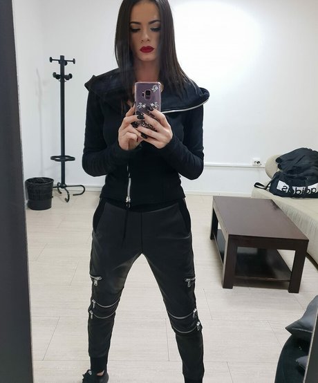 AndreeaNicoletaDinu onlyfans leakd