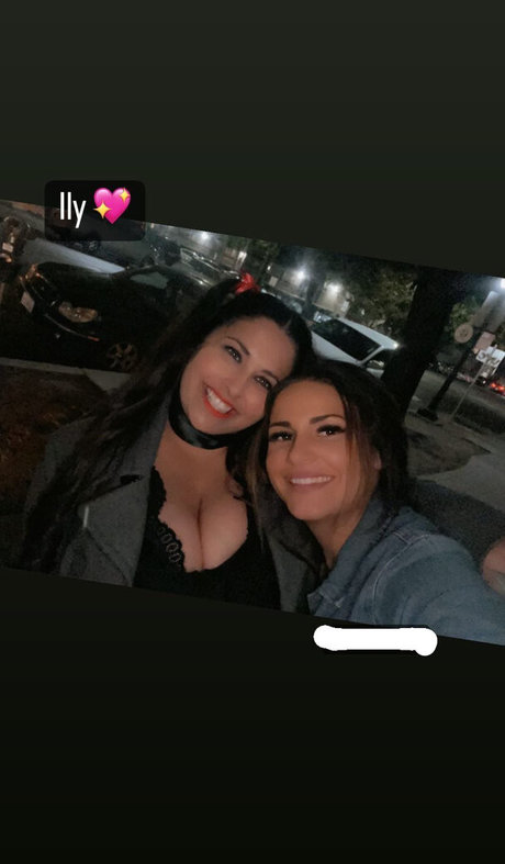 Vanessa Romero onlyfans post