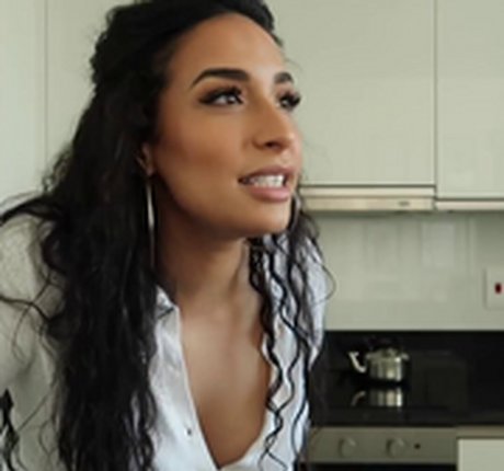 Lamiya Slimani Profile pic