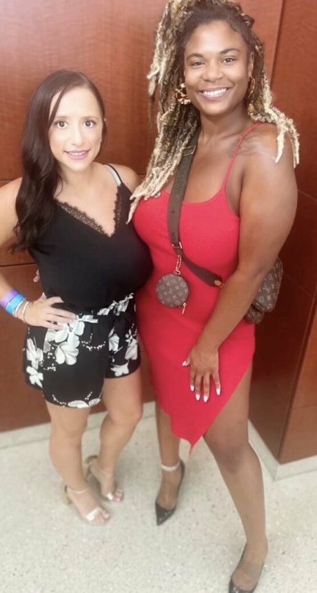 Sarah H onlyfans leak new