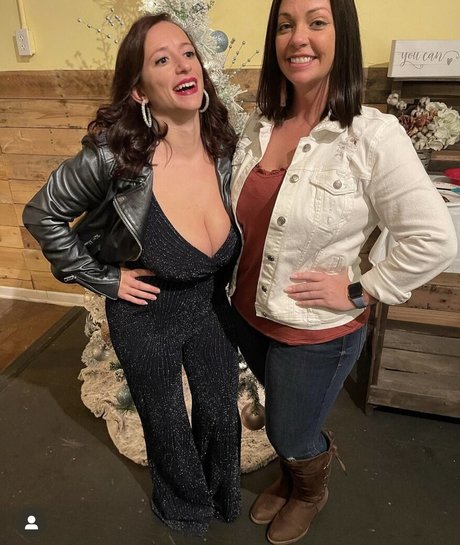 Sarah H onlyfans public photos