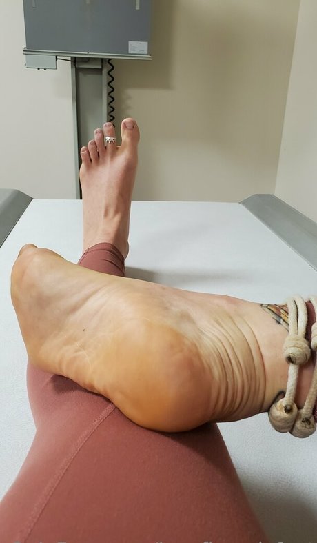 lovefiercelyfeet onlyfans sextape