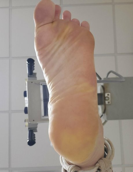 lovefiercelyfeet tits onlyfans