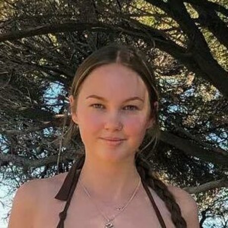 Ella B onlyfans sexy