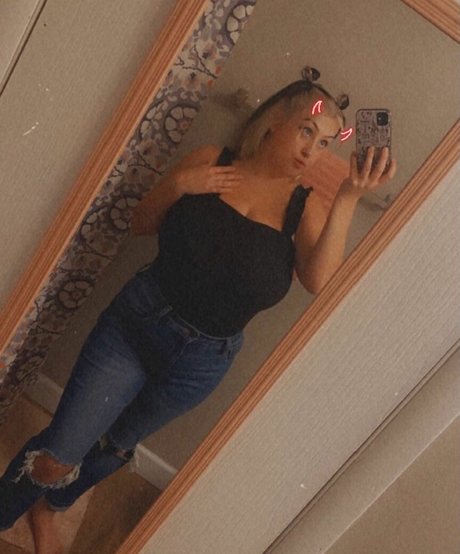 Destinee C nsfw onlyfans