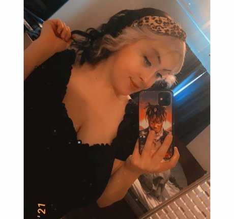 Destinee C onlyfans model photo