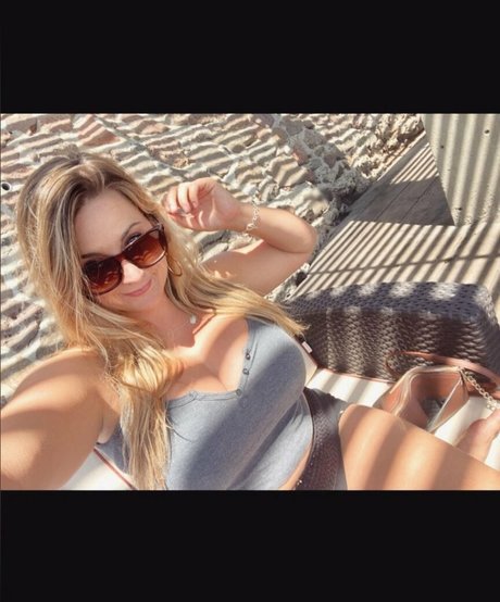 Jessica Miller onlyfans leaked dirtyship