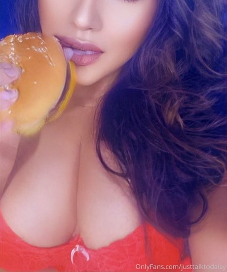 justtalktodaisy nude porn onlyfans