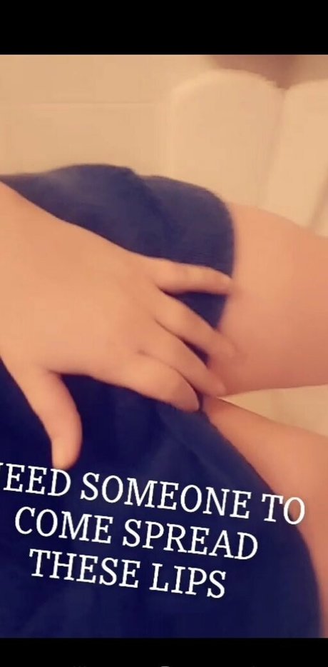 sassysarah94 onlyfans nude photos