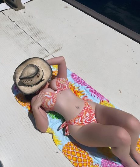 Hailey F onlyfans naked