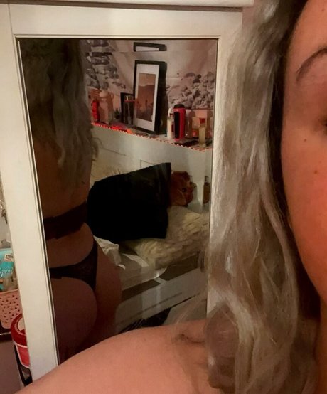 Emily J onlyfans leak xxx