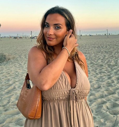 Emily E naked onlyfans