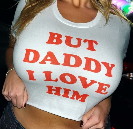 Emily E nude onlyfans