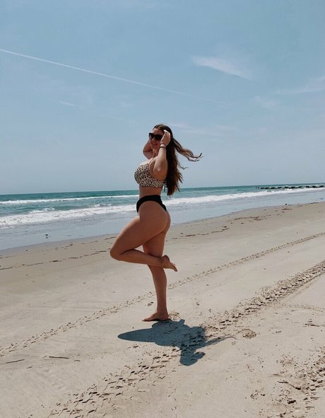 Hannah V free only fans