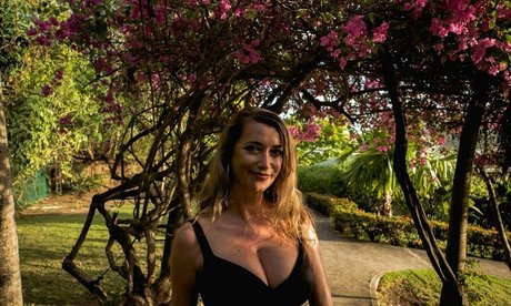 Sarah Champion onlyfans page