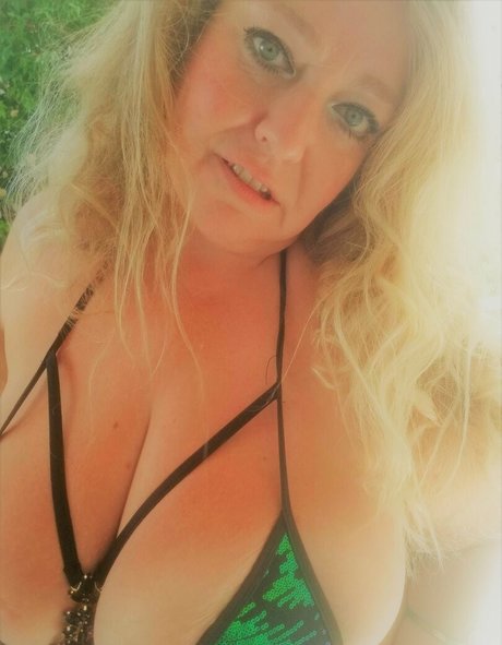 bustybbwbrit onlyfans exposed