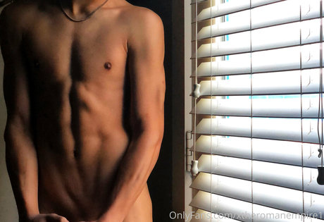 xtheromanempire1 leaks onlyfans porn