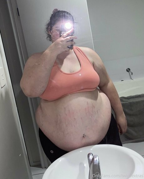 twiceextras onlyfans model photos