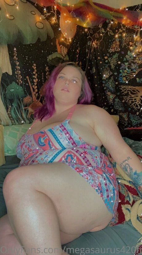 megasaurus420xofree onlyfans free