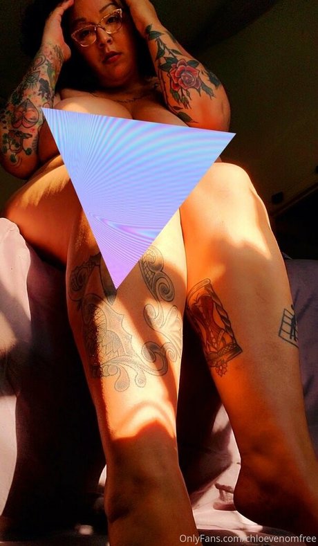 chloevenomfree onlyfans explicit content