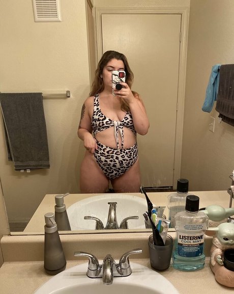 heatherrr 13 onlyfans leajs