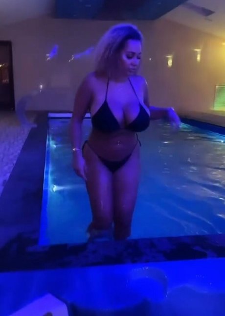 Georgina Seaman onlyfans sex