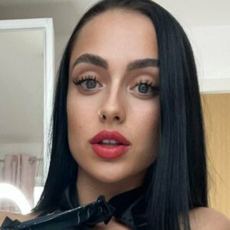 Megsmaemitchell new onlyfans leaks