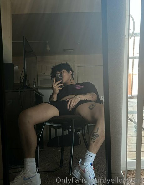 yellofeverr onlyfans leak ass