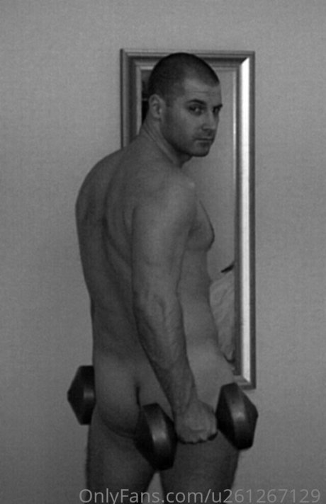 thebadboyfriend onlyfans nude leak