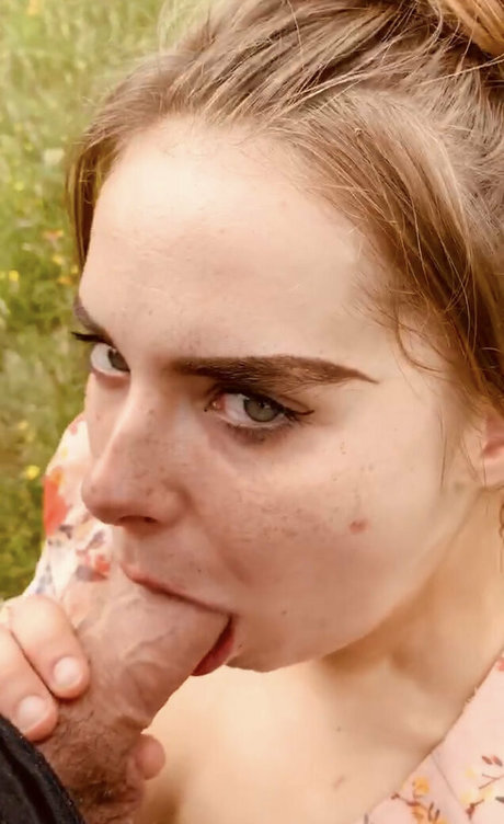 lolalxoxoxo onlyfans nudes leak