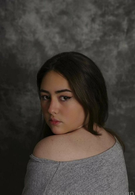 bzbckup onlyfans strip tease