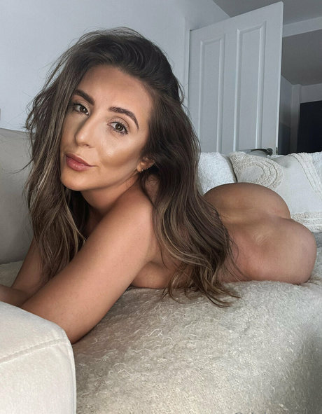 tia love onlyfans nude porn